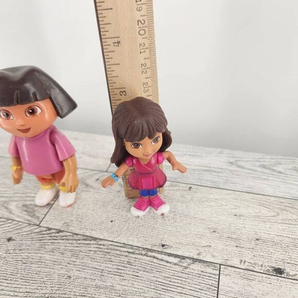 Dora the Explorer Figure Bundle of Vintage / Newer Figures Good Gently Loved Con - Picture 5 of 5